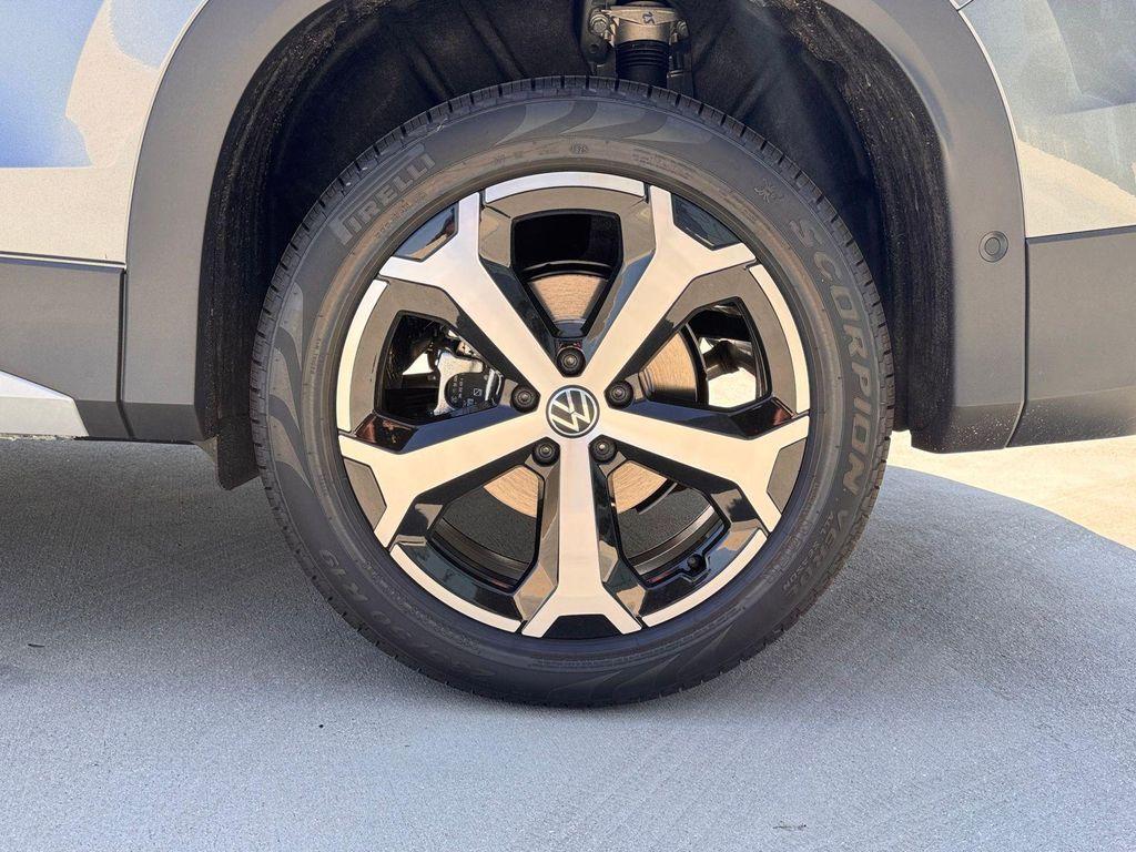 new 2025 Volkswagen Tiguan car, priced at $35,466