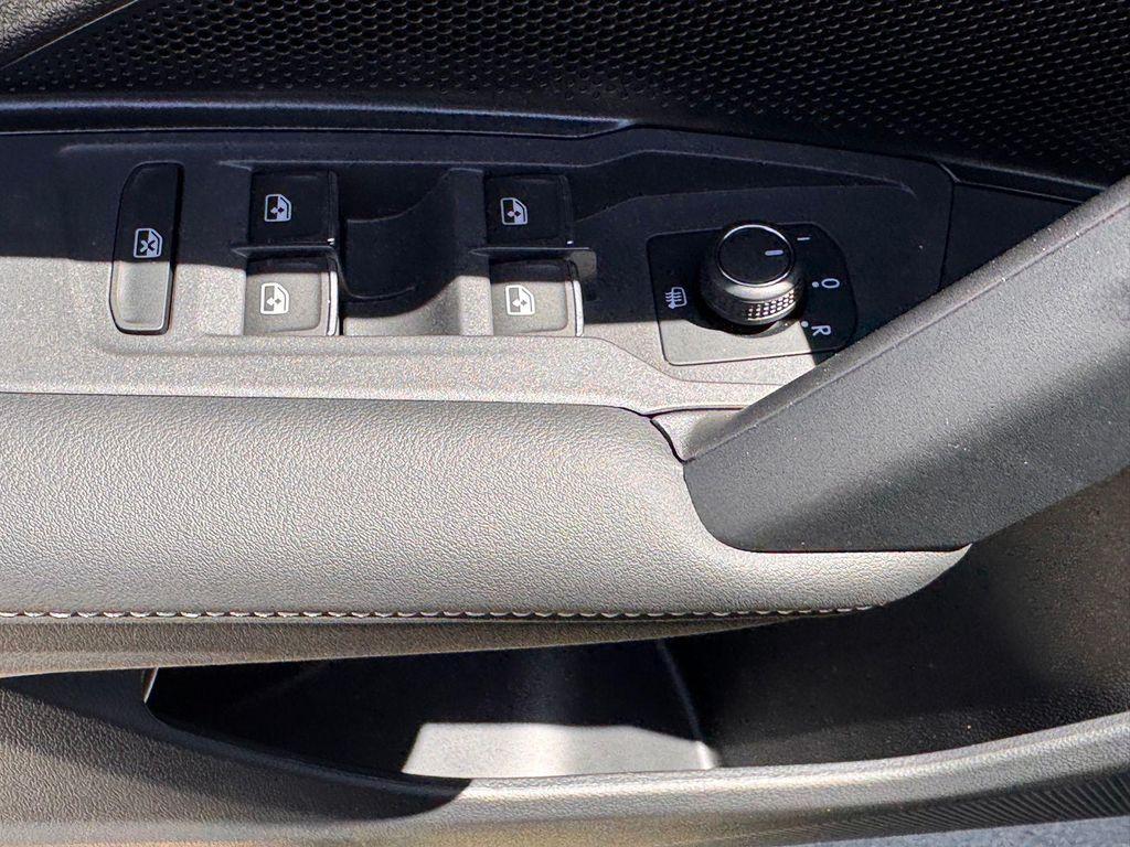 new 2025 Volkswagen Tiguan car, priced at $35,466