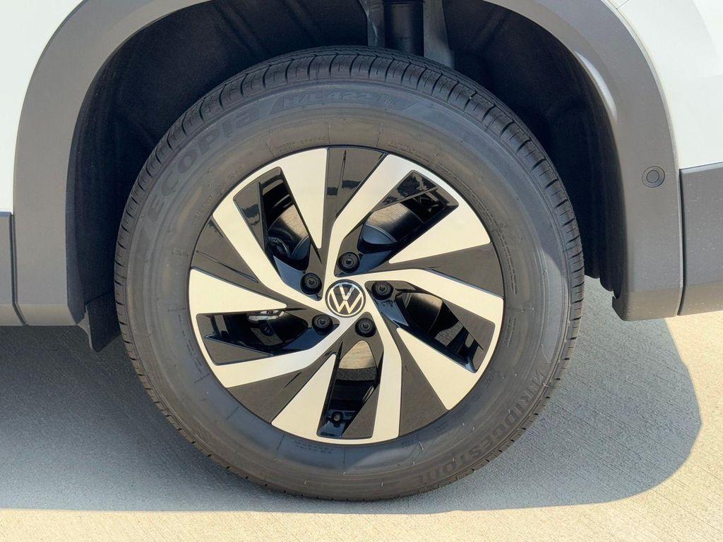 new 2025 Volkswagen Tiguan car, priced at $32,382