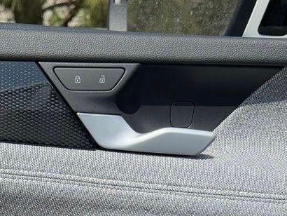 new 2025 Volkswagen Tiguan car, priced at $32,382