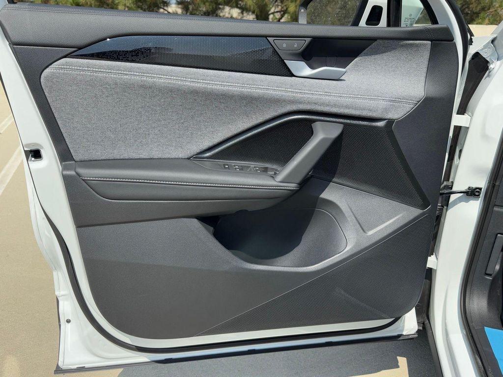 new 2025 Volkswagen Tiguan car, priced at $32,382