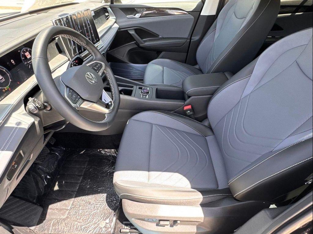 new 2025 Volkswagen Tiguan car, priced at $37,882