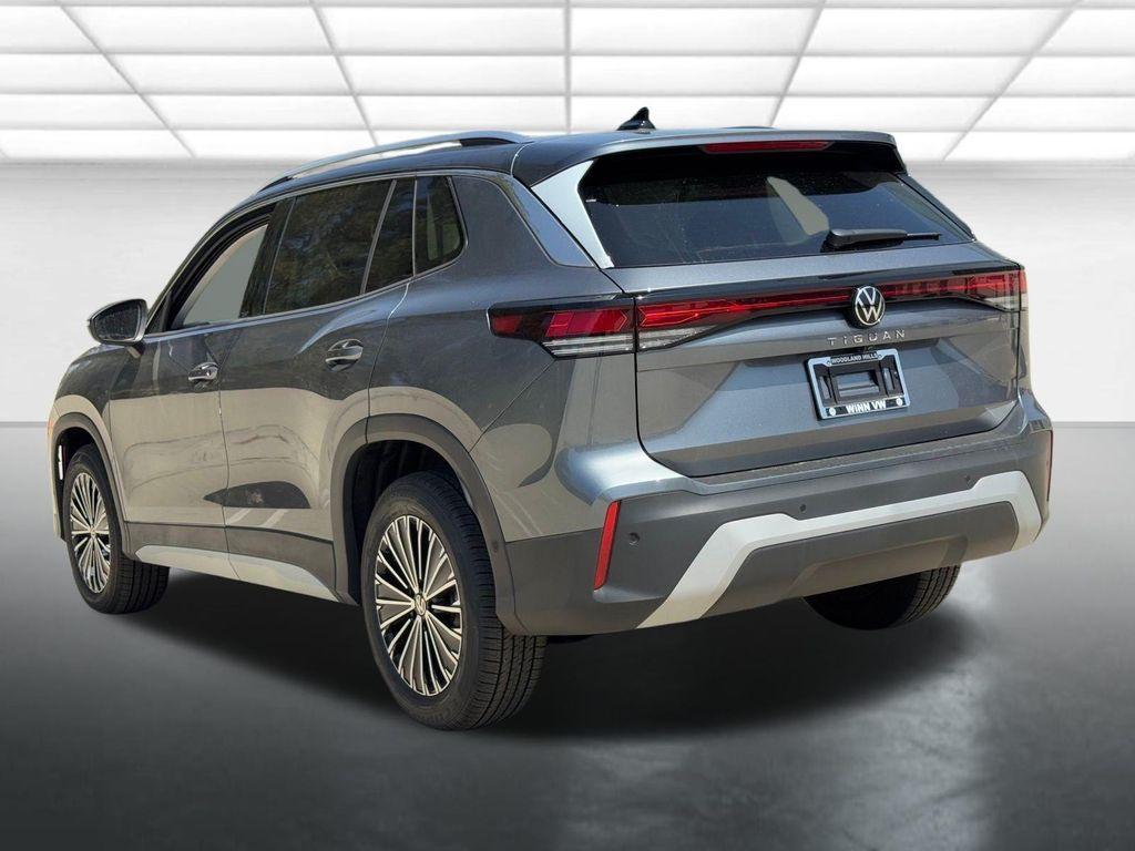 new 2025 Volkswagen Tiguan car, priced at $31,705