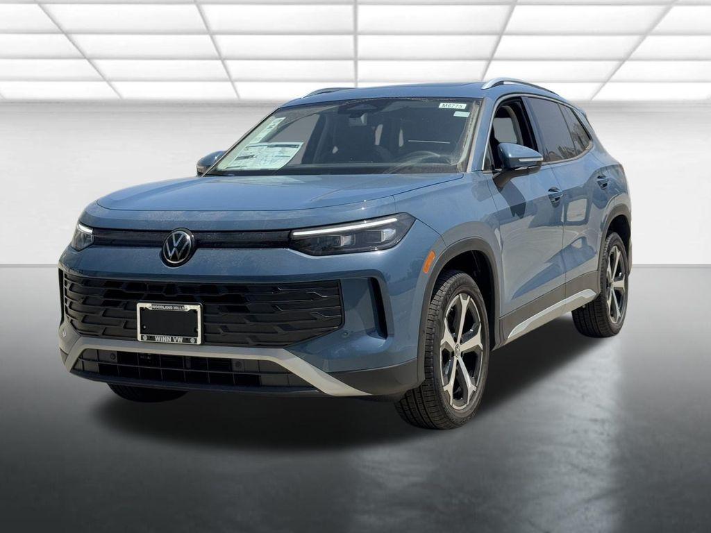 new 2025 Volkswagen Tiguan car, priced at $38,326