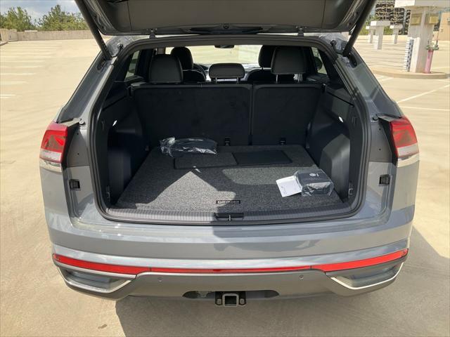 new 2025 Volkswagen Atlas Cross Sport car, priced at $45,668