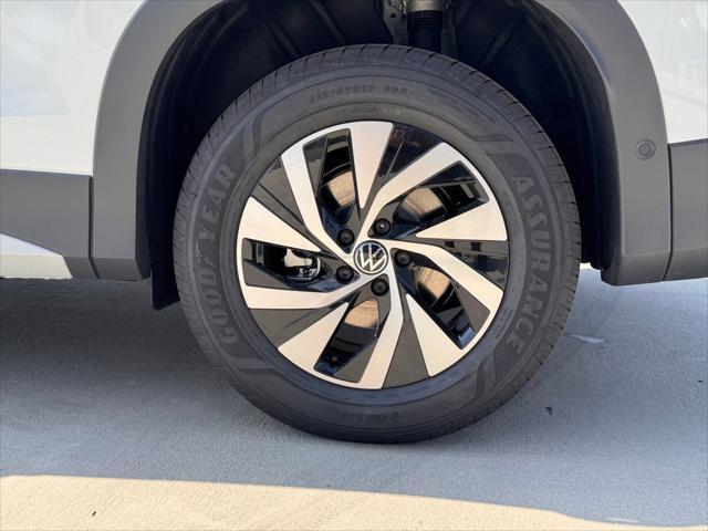 new 2025 Volkswagen Tiguan car, priced at $31,325