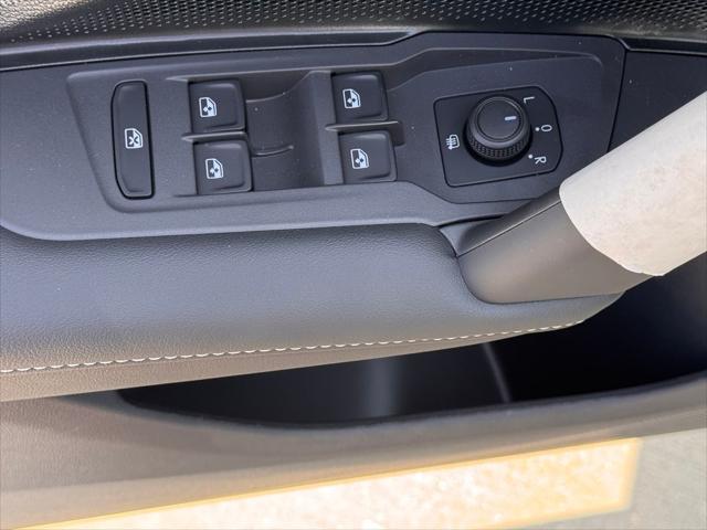 new 2025 Volkswagen Tiguan car, priced at $31,325