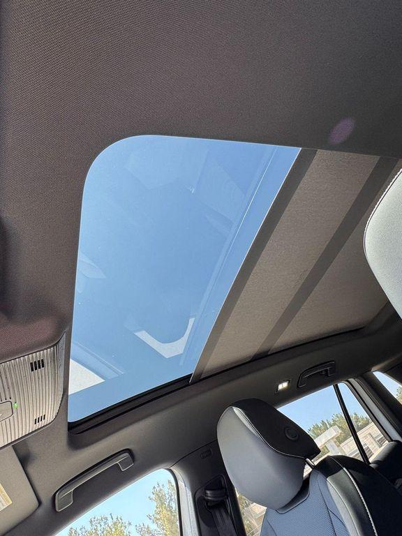 new 2025 Volkswagen Tiguan car, priced at $39,266
