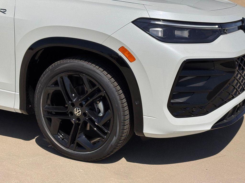 new 2025 Volkswagen Tiguan car, priced at $39,266