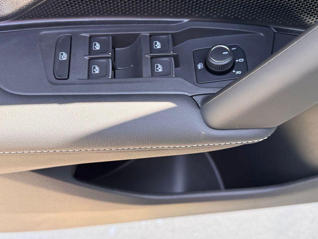 new 2025 Volkswagen Tiguan car, priced at $39,266