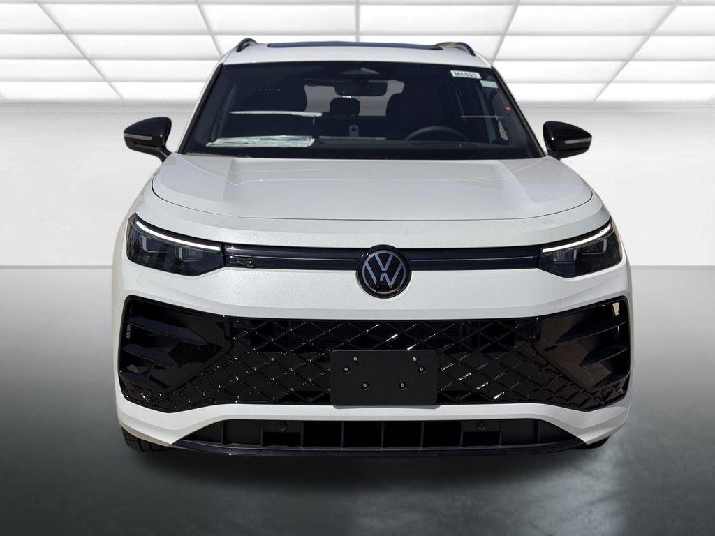 new 2025 Volkswagen Tiguan car, priced at $39,266
