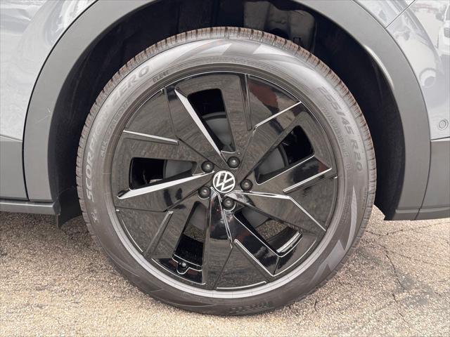 new 2025 Volkswagen ID.4 car, priced at $53,056