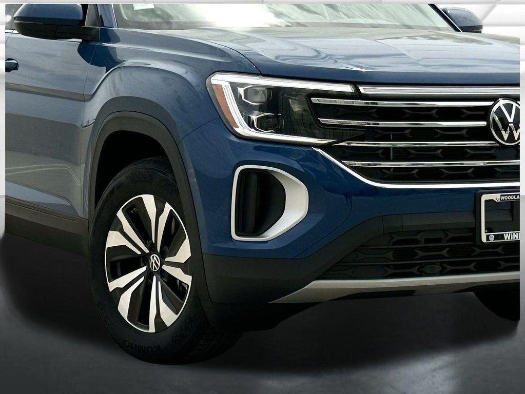 new 2025 Volkswagen Atlas car, priced at $40,446
