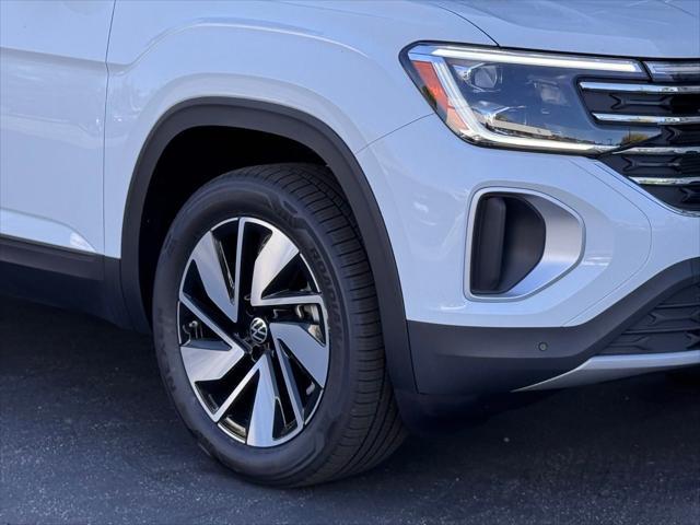 new 2025 Volkswagen Atlas car, priced at $46,559