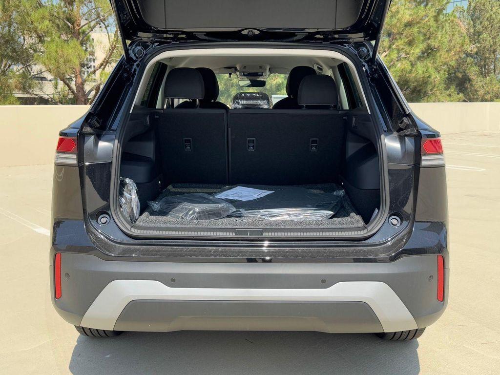 new 2025 Volkswagen Tiguan car, priced at $32,682