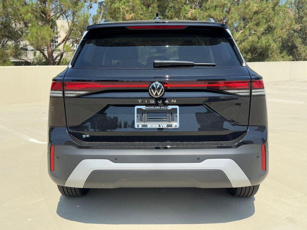 new 2025 Volkswagen Tiguan car, priced at $32,682