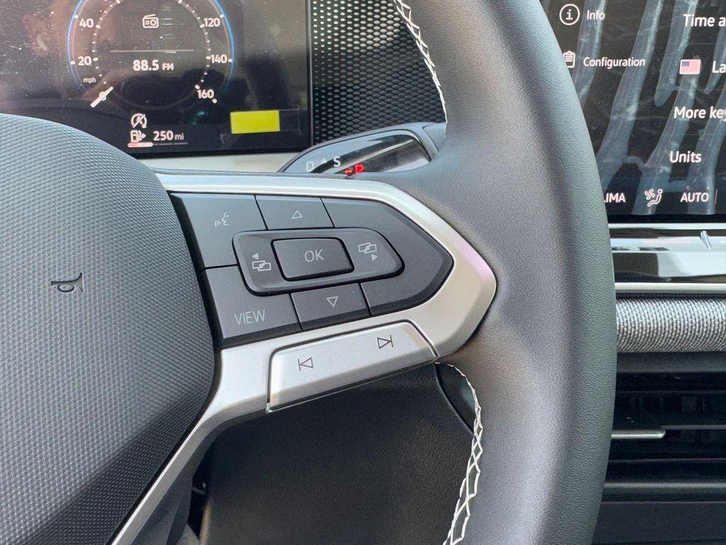 new 2025 Volkswagen Tiguan car, priced at $32,682