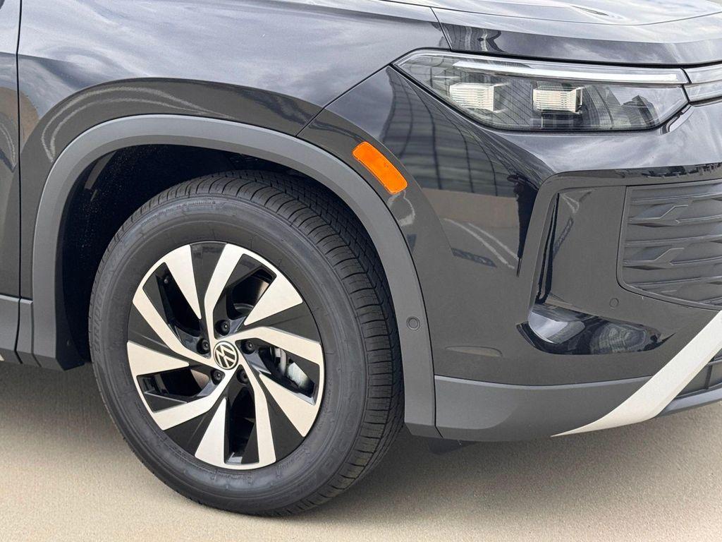 new 2025 Volkswagen Tiguan car, priced at $32,271