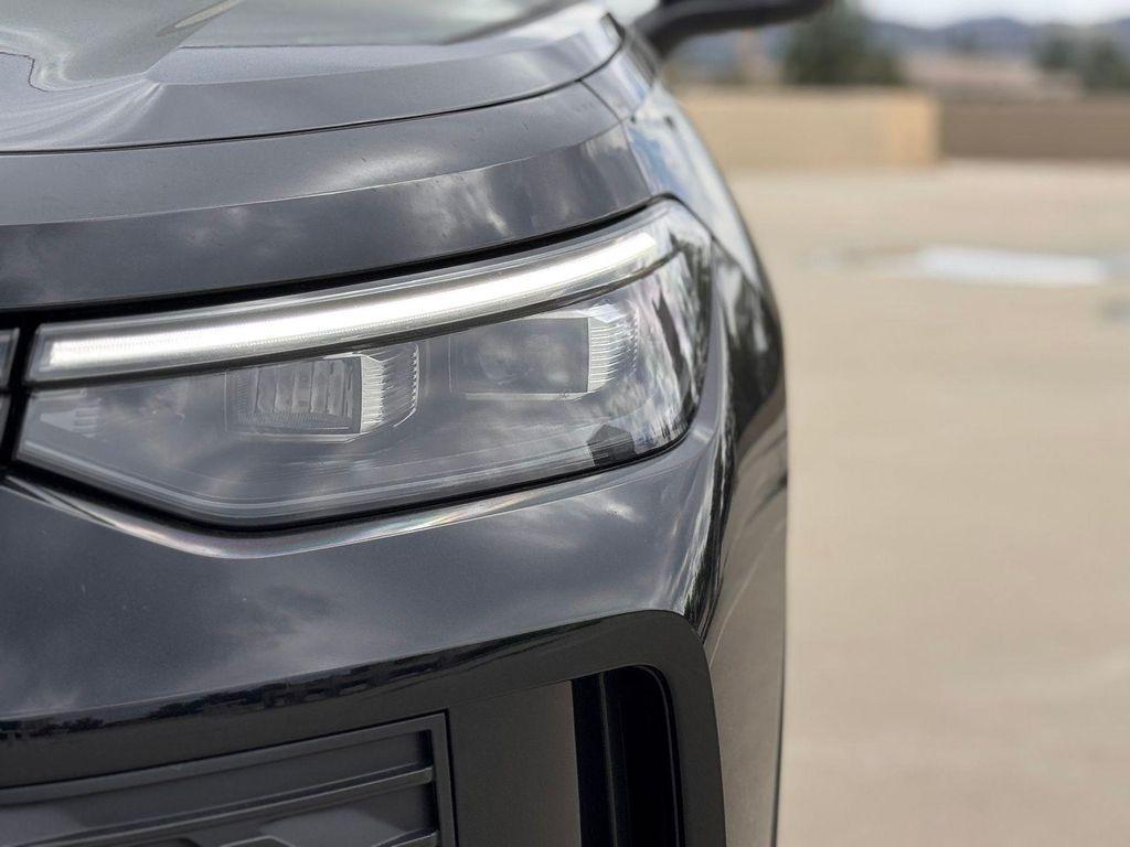 new 2025 Volkswagen Tiguan car, priced at $32,271