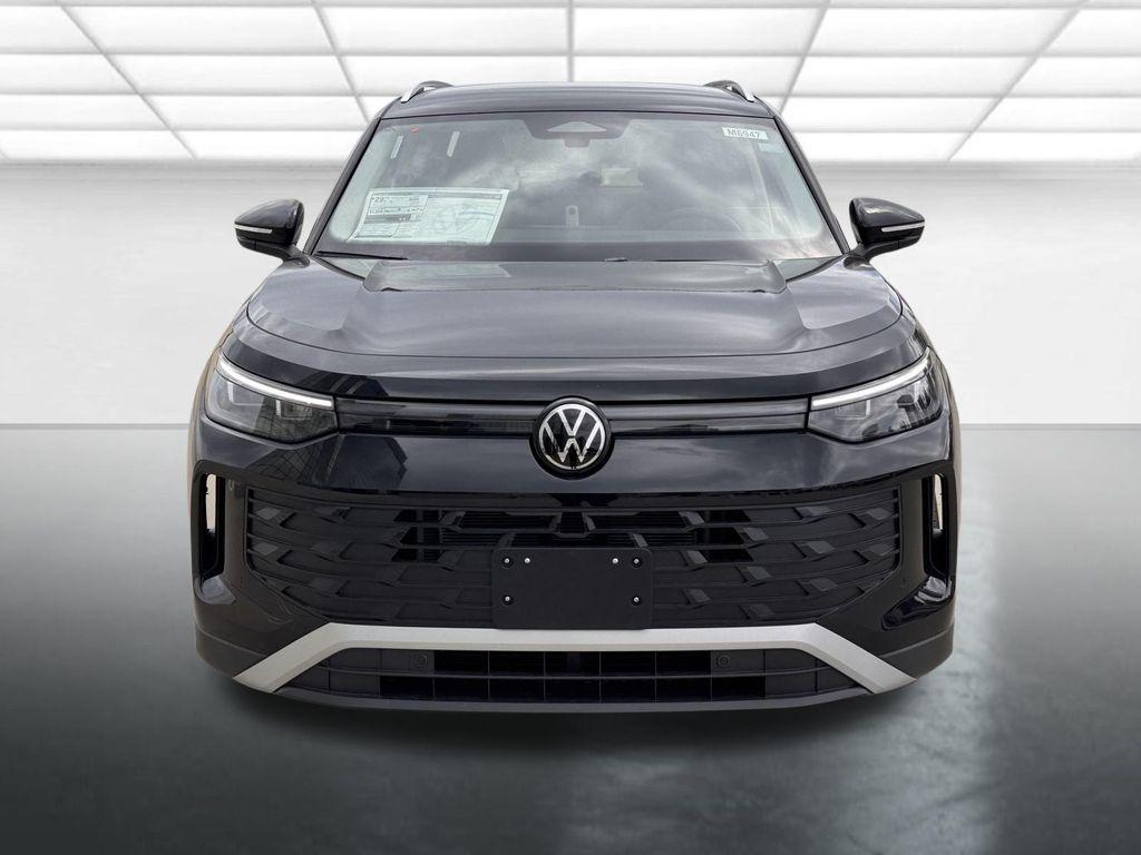 new 2025 Volkswagen Tiguan car, priced at $32,271
