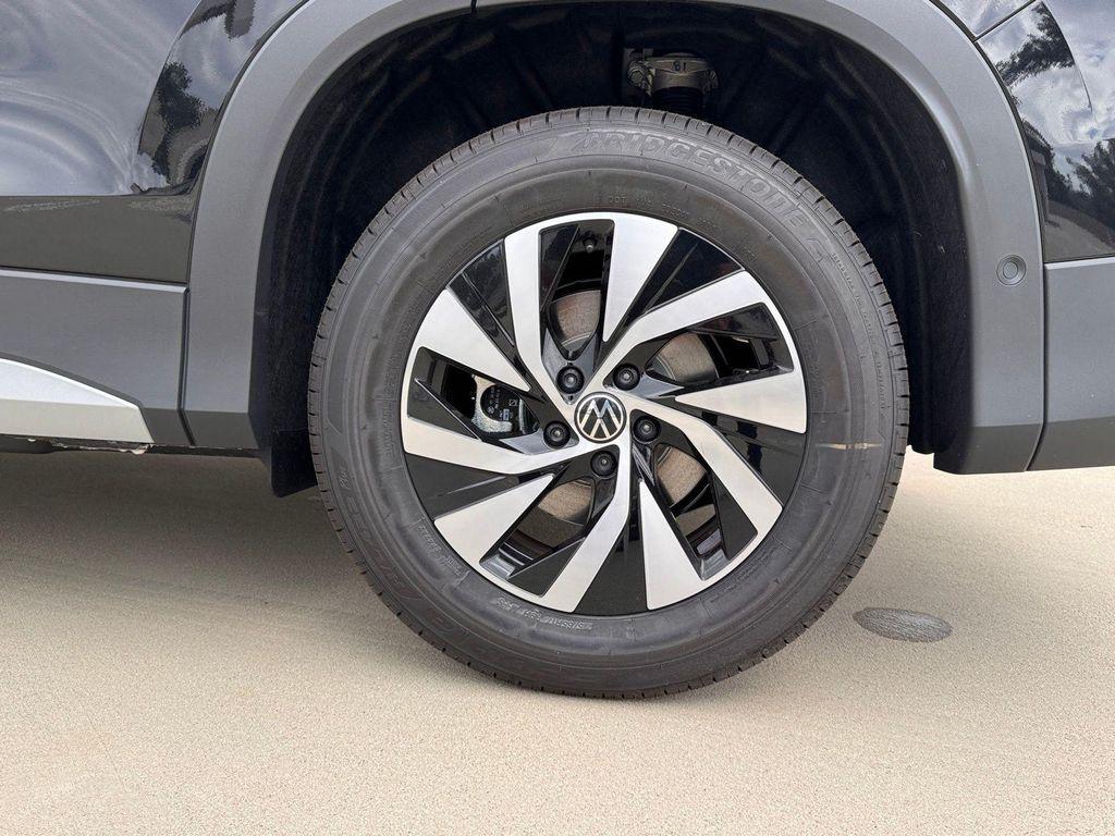 new 2025 Volkswagen Tiguan car, priced at $32,271