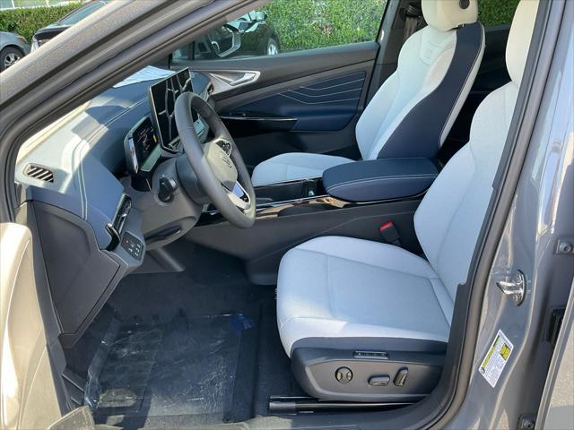 new 2025 Volkswagen ID.4 car, priced at $55,761
