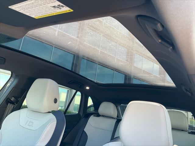 new 2025 Volkswagen ID.4 car, priced at $55,761