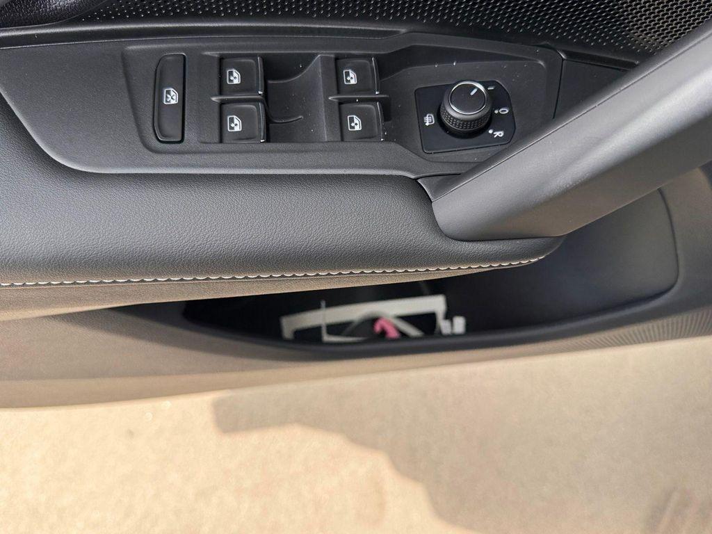 new 2025 Volkswagen Tiguan car, priced at $38,176
