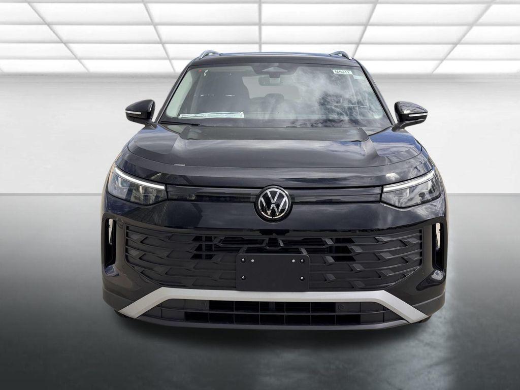 new 2025 Volkswagen Tiguan car, priced at $38,176
