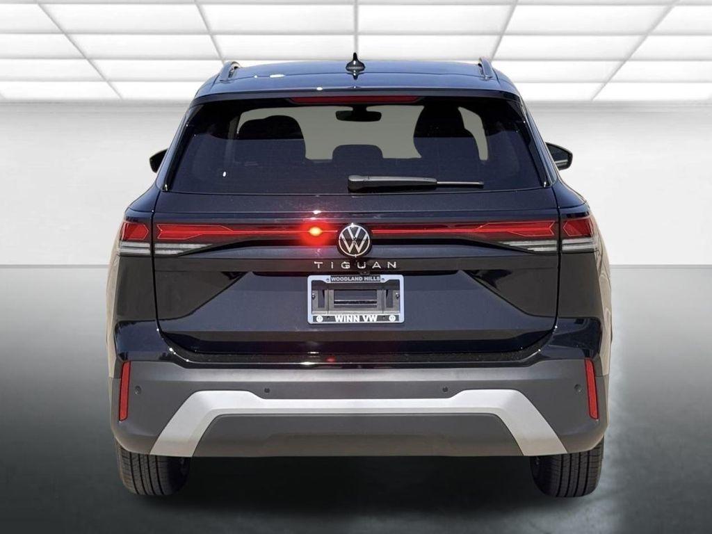 new 2025 Volkswagen Tiguan car, priced at $32,371