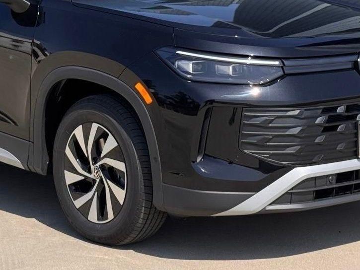 new 2025 Volkswagen Tiguan car, priced at $32,371