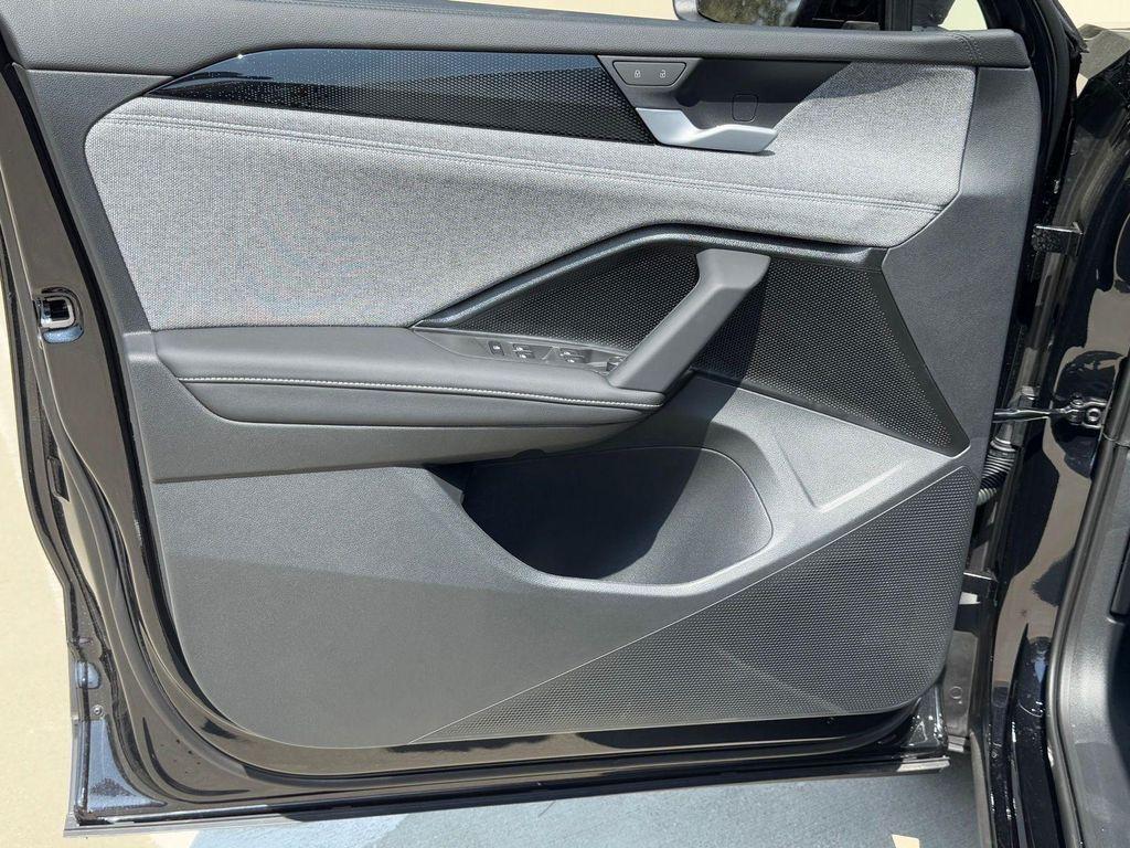 new 2025 Volkswagen Tiguan car, priced at $32,371