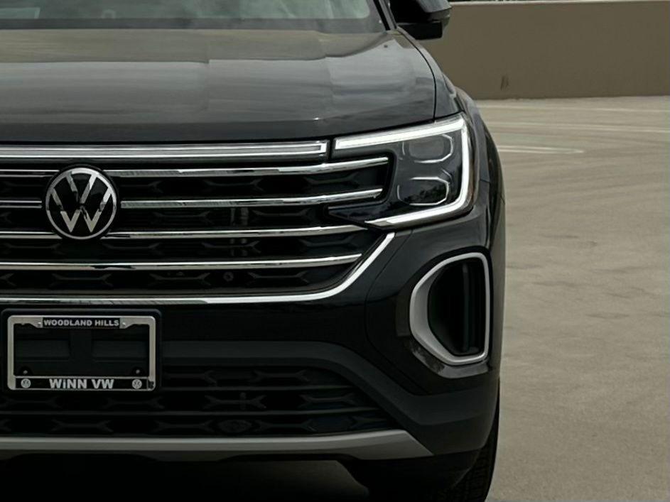 new 2025 Volkswagen Atlas car, priced at $40,446