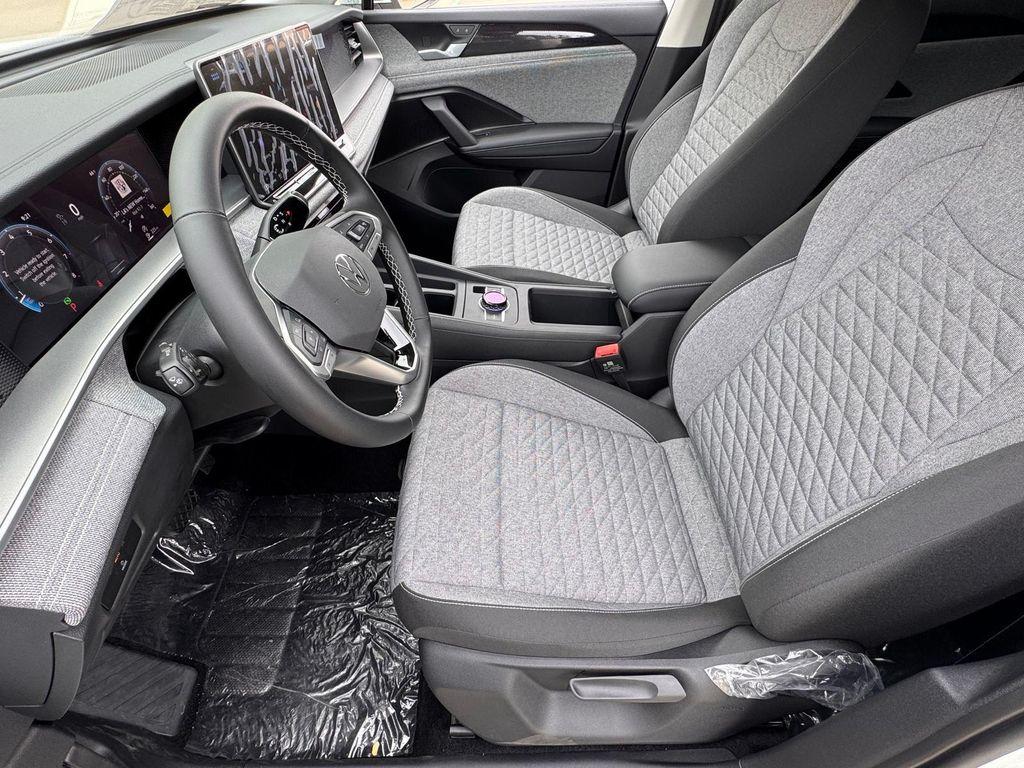 new 2025 Volkswagen Tiguan car, priced at $31,325