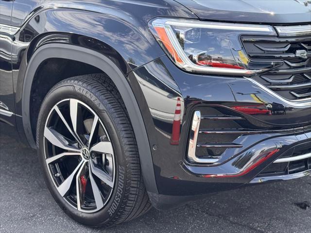new 2025 Volkswagen Atlas car, priced at $55,571