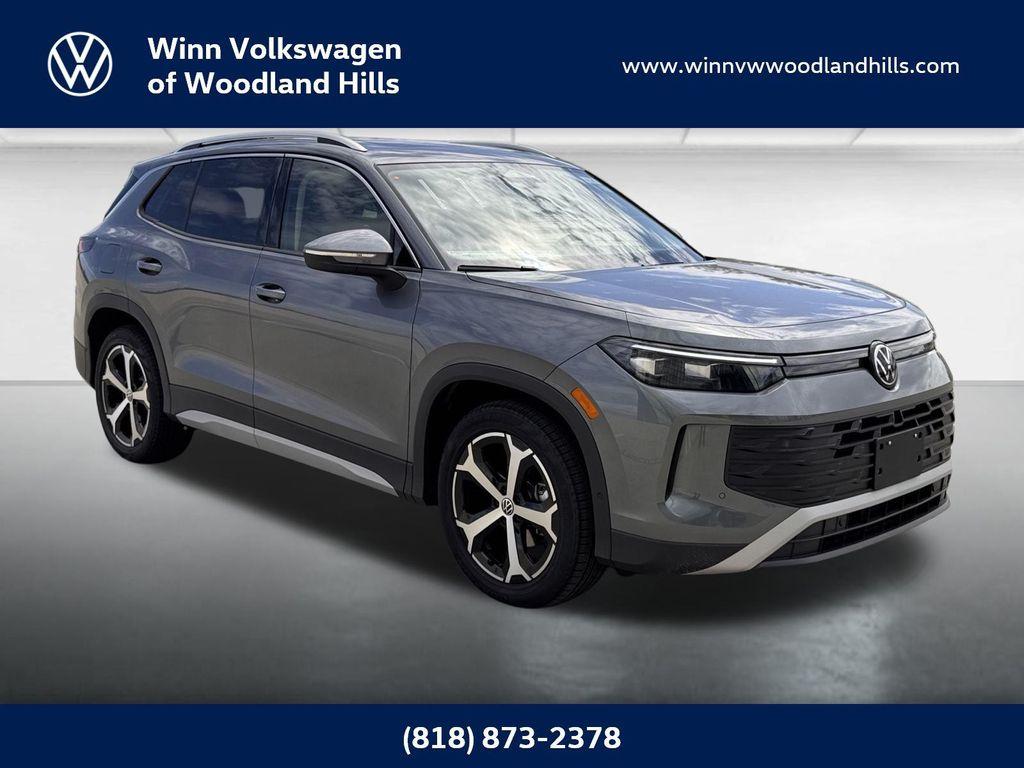 new 2025 Volkswagen Tiguan car, priced at $36,676