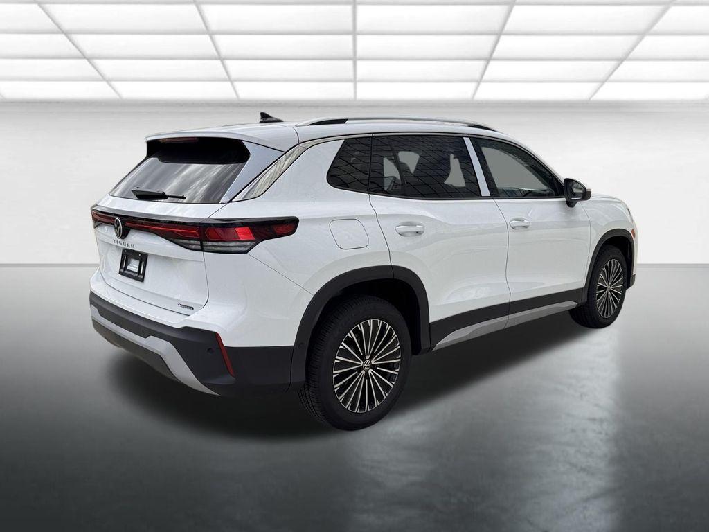 new 2025 Volkswagen Tiguan car, priced at $34,182