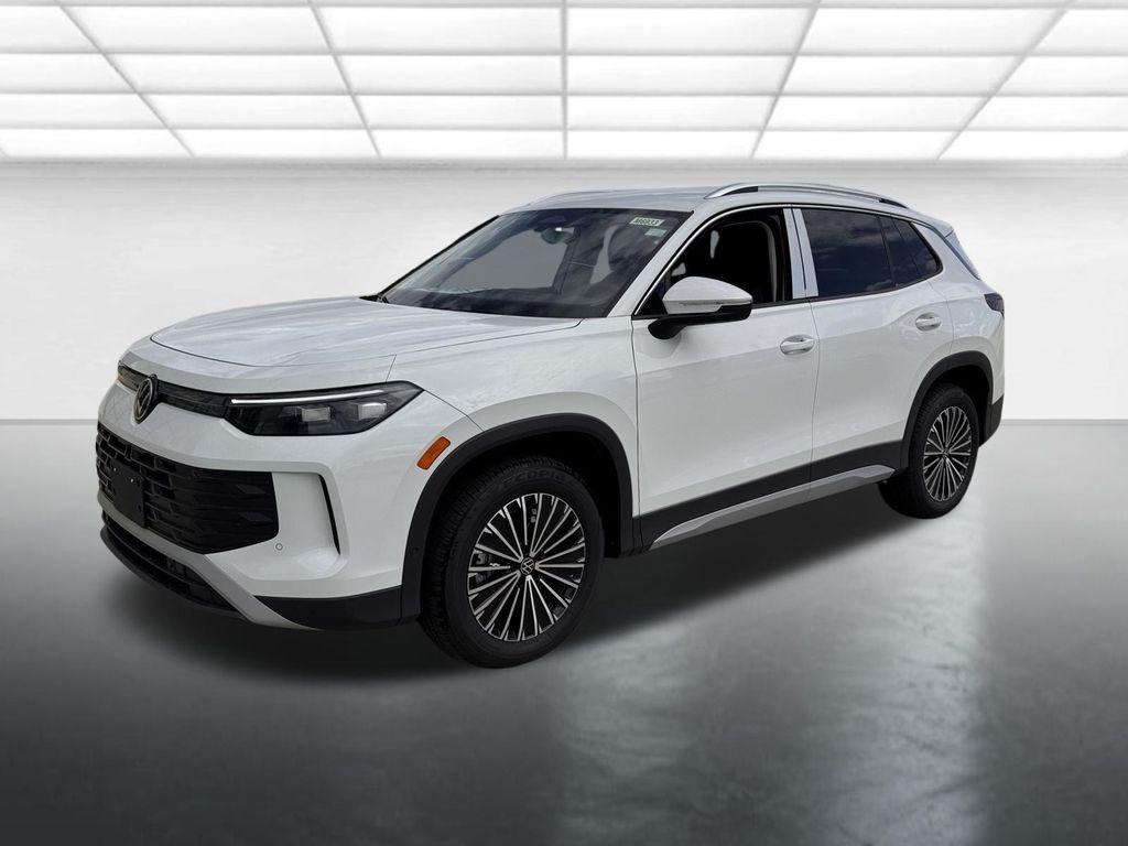 new 2025 Volkswagen Tiguan car, priced at $34,182