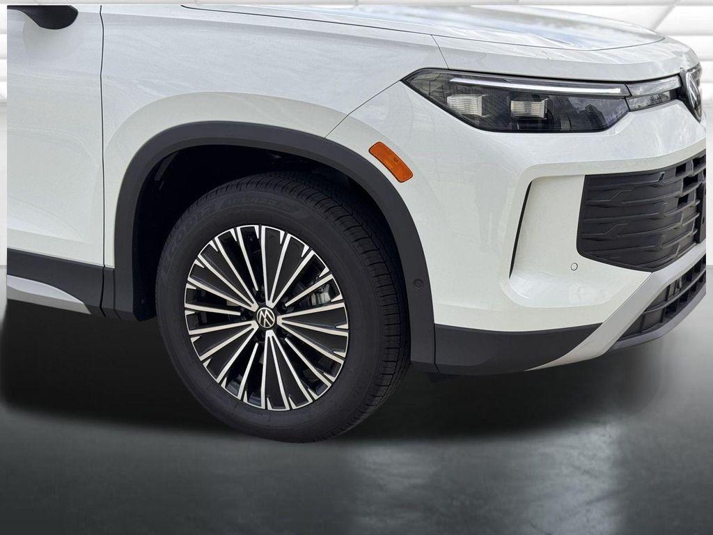 new 2025 Volkswagen Tiguan car, priced at $34,182