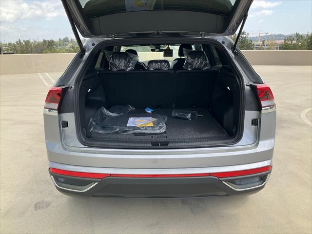 new 2025 Volkswagen Atlas Cross Sport car, priced at $38,738