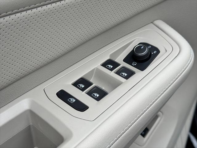 new 2025 Volkswagen Atlas car, priced at $55,759