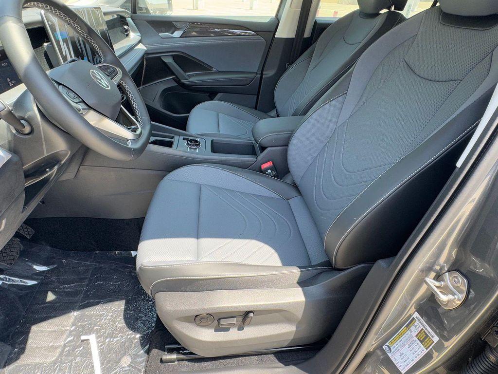 new 2025 Volkswagen Tiguan car, priced at $35,476