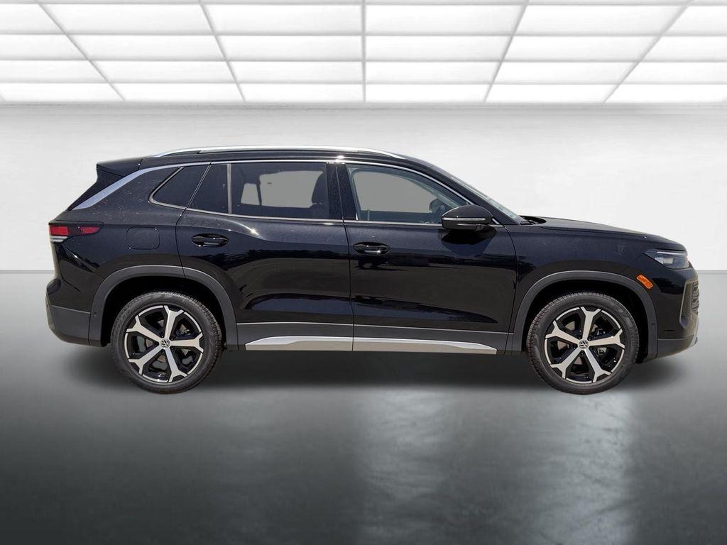 new 2025 Volkswagen Tiguan car, priced at $34,716