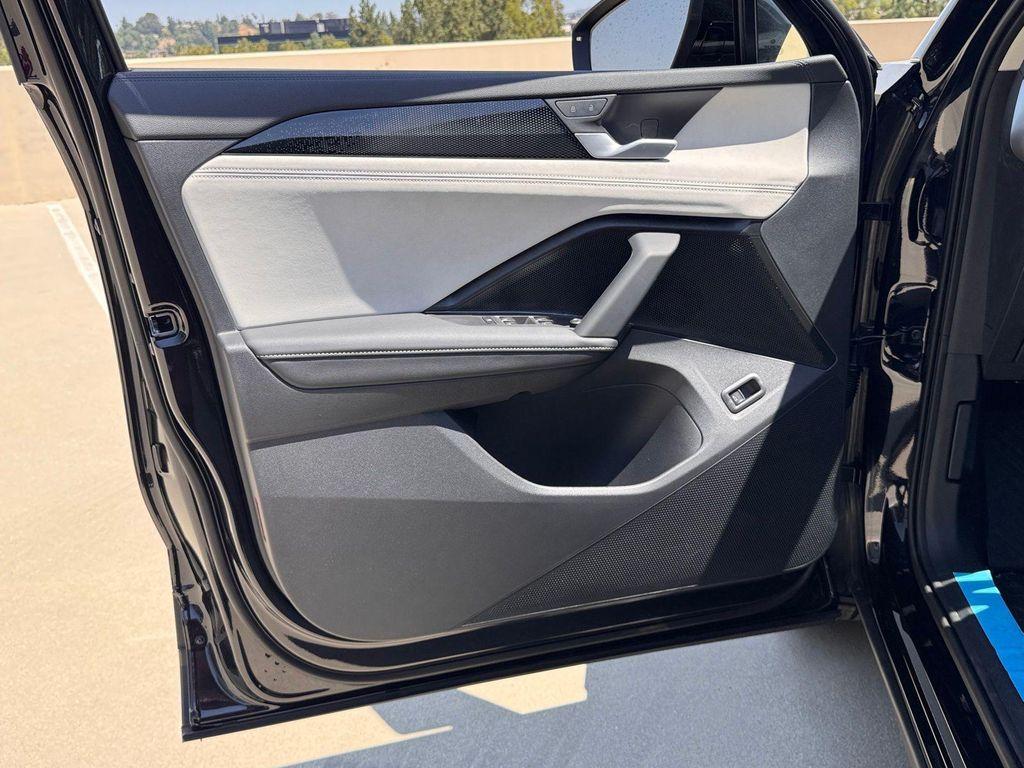 new 2025 Volkswagen Tiguan car, priced at $34,716