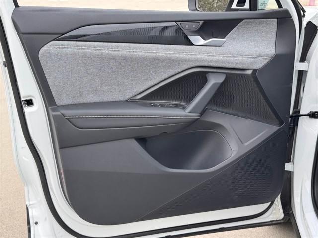 new 2025 Volkswagen Tiguan car, priced at $31,405