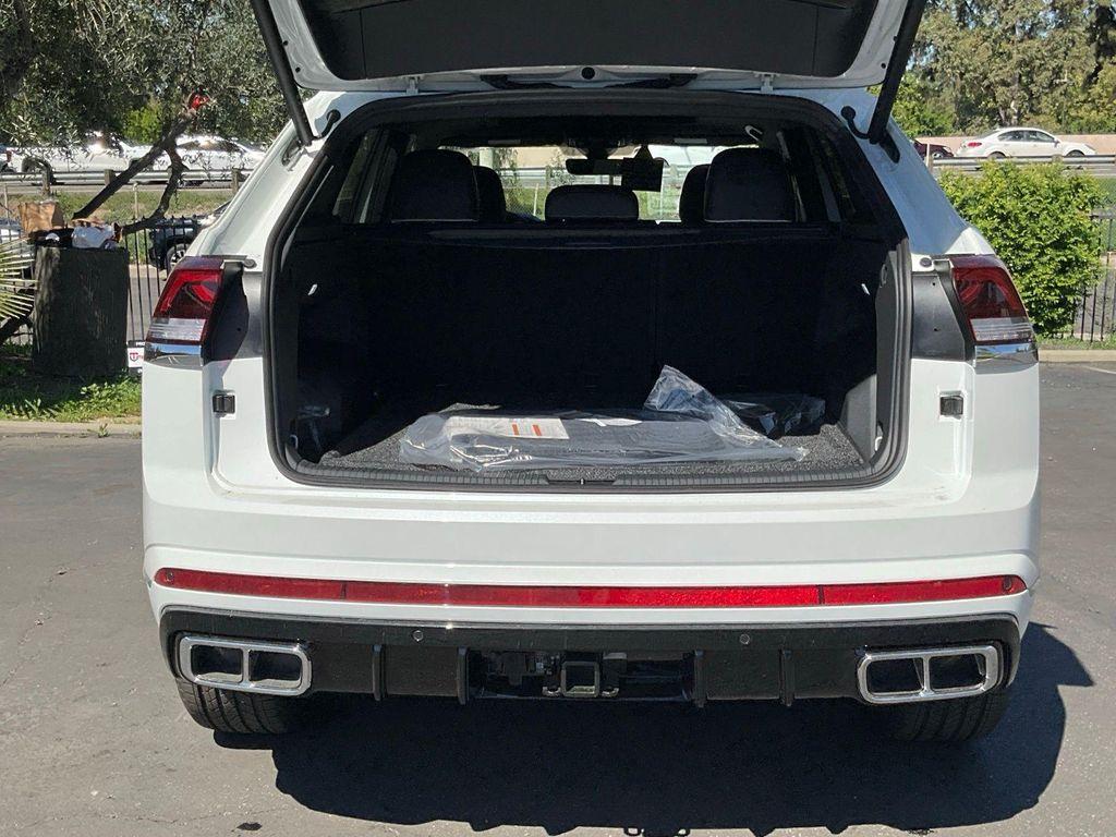 new 2025 Volkswagen Atlas Cross Sport car, priced at $55,031