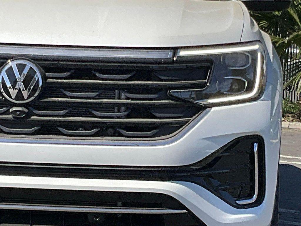 new 2025 Volkswagen Atlas Cross Sport car, priced at $55,031