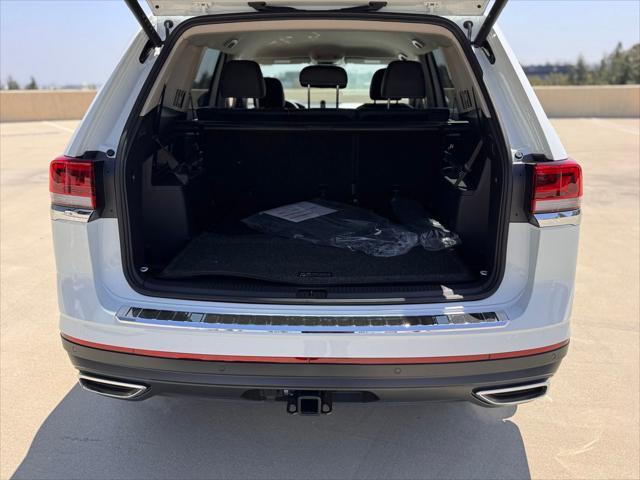 new 2025 Volkswagen Atlas car, priced at $45,954