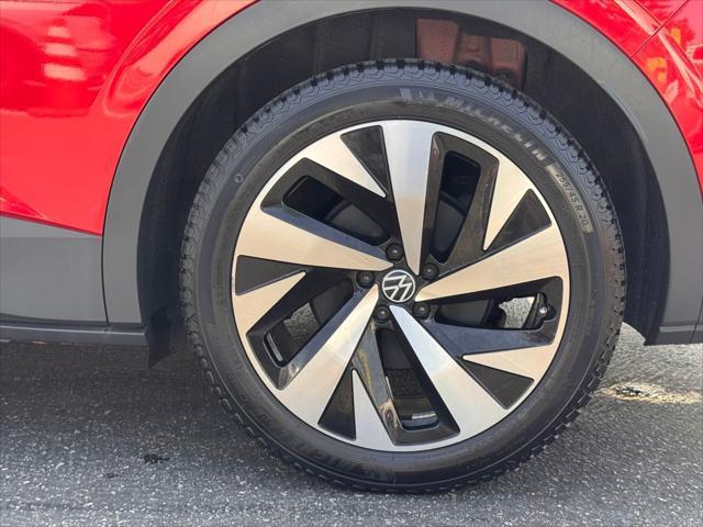 used 2021 Volkswagen ID.4 car, priced at $24,857