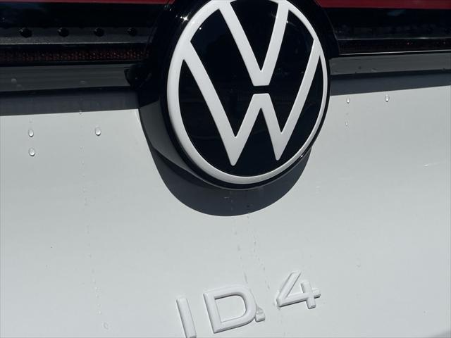 new 2024 Volkswagen ID.4 car, priced at $40,217